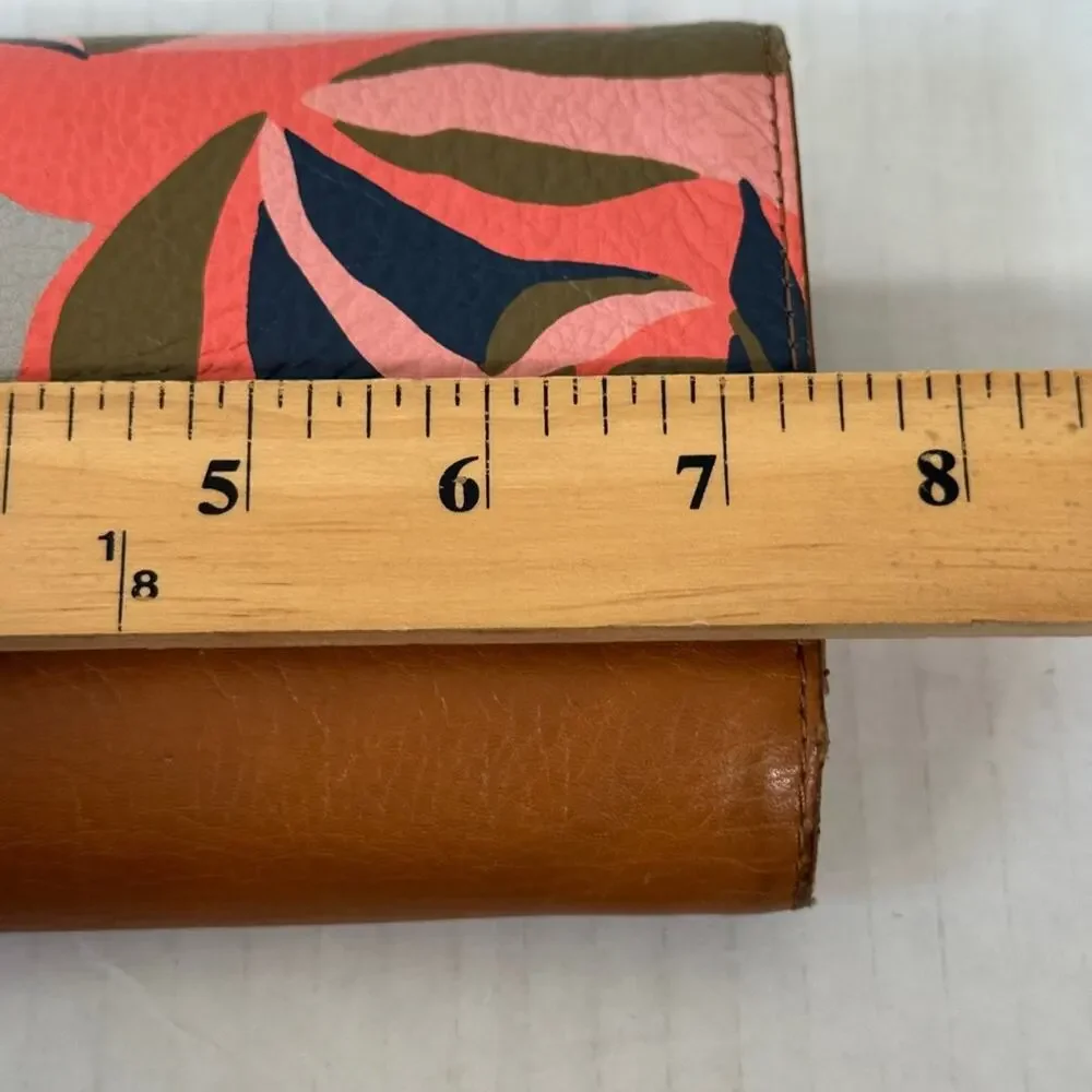Fossil Tan Orange Leather Tri Fold Wallet Women’s Accessories Abstract Spring